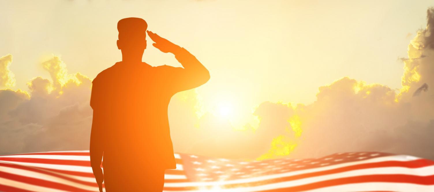 Cinco beneficios para el Día de los Veteranos